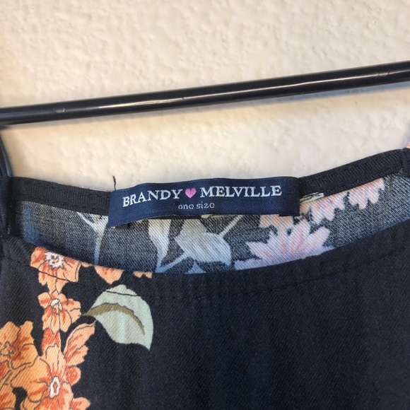 Floral Crop Top - Picture 3 of 3